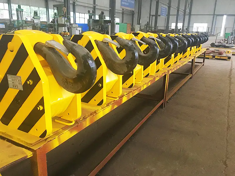 Heavy Duty Crane Hooks